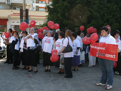 Foto miting rosu (c) eMM.ro